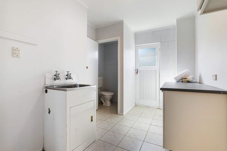 Photo of property in 22 Weza Lane, Kumeu, 0810