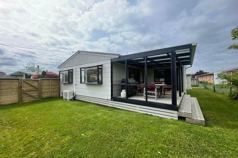 Photo of property in 17a Barnard Road, Fairy Springs, Rotorua, 3015