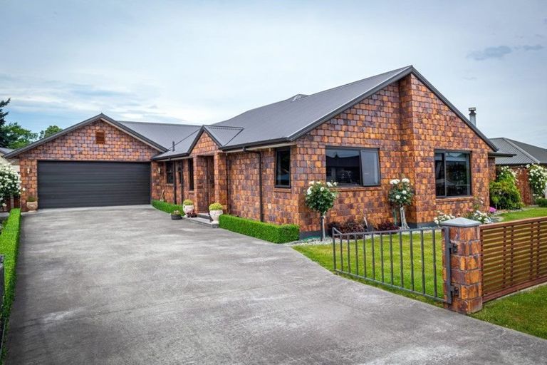 Photo of property in 13 Tancred Street, Geraldine, 7930