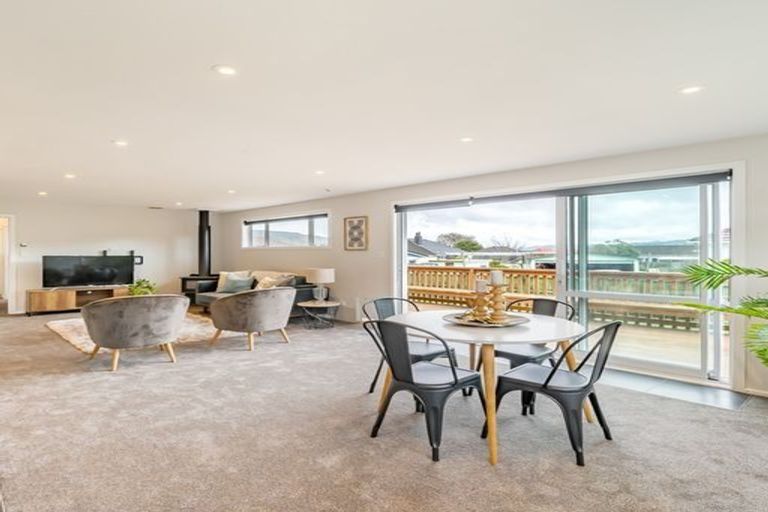 Photo of property in 21a Rimu Street, Naenae, Lower Hutt, 5011