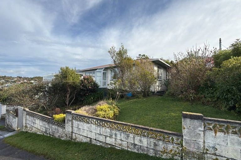 Photo of property in 251 Dowse Drive, Maungaraki, Lower Hutt, 5010