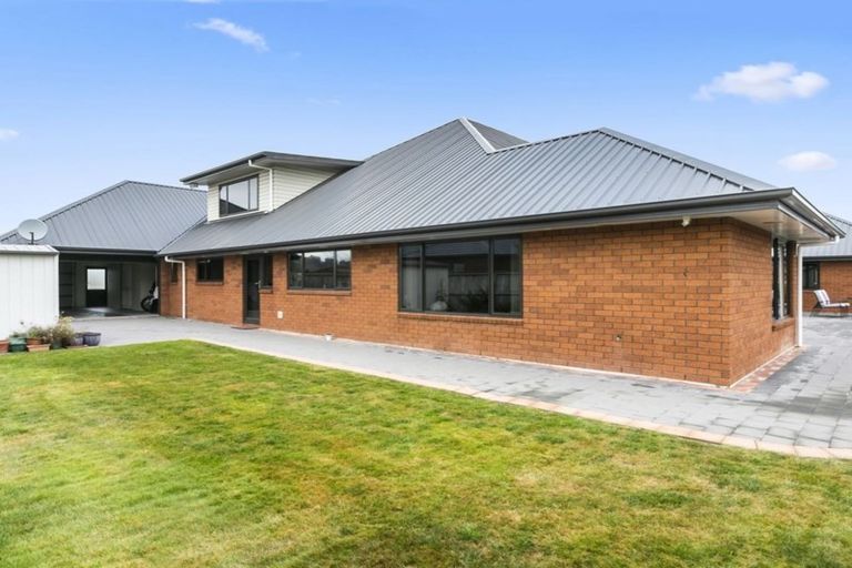Photo of property in 17 Fenty Place, Mosgiel, 9024