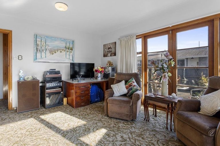 Photo of property in 25 Geddis Street, Rangiora, 7400