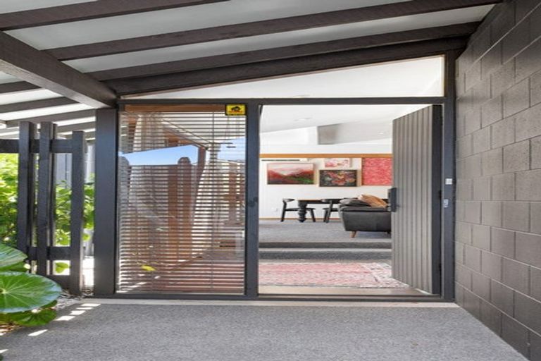 Photo of property in 33 Lynfield Avenue, Ilam, Christchurch, 8041