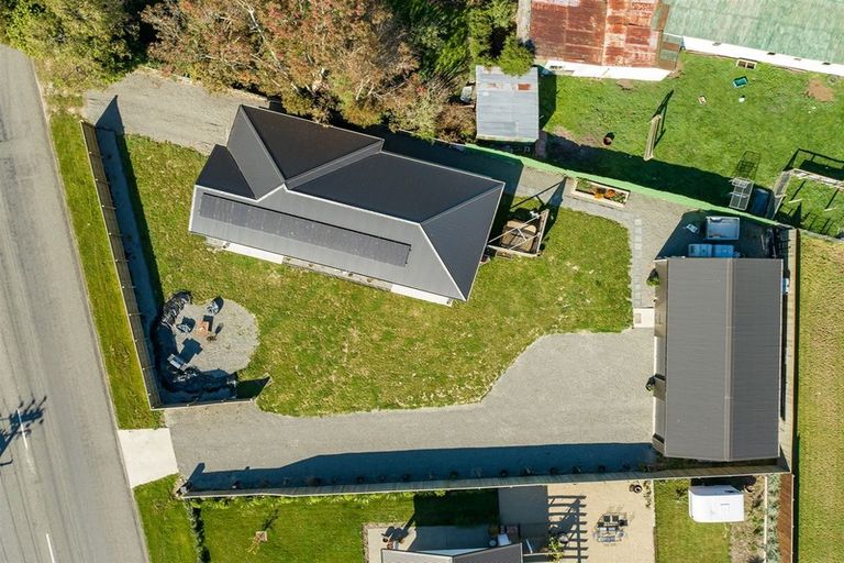 Photo of property in 102 South Belt, Solway, Masterton, 5810