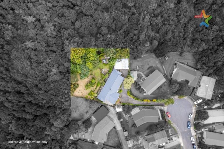 Photo of property in 5 Mokopuna Grove, Stokes Valley, Lower Hutt, 5019