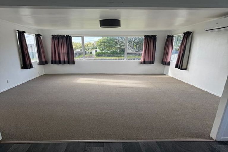 Photo of property in 7 Yearsley Place, Manurewa, Auckland, 2102