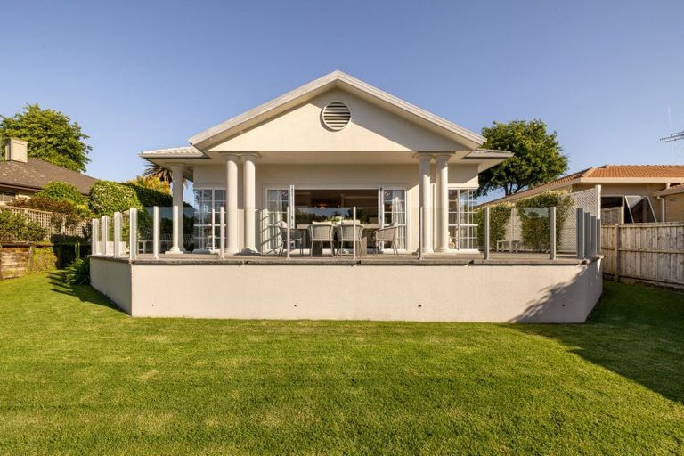 Photo of property in 19 Buckingham Place, Bethlehem, Tauranga, 3110