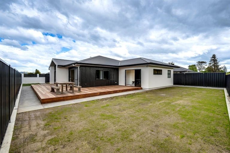 Photo of property in 15 Arihi Crescent, Frimley, Hastings, 4120