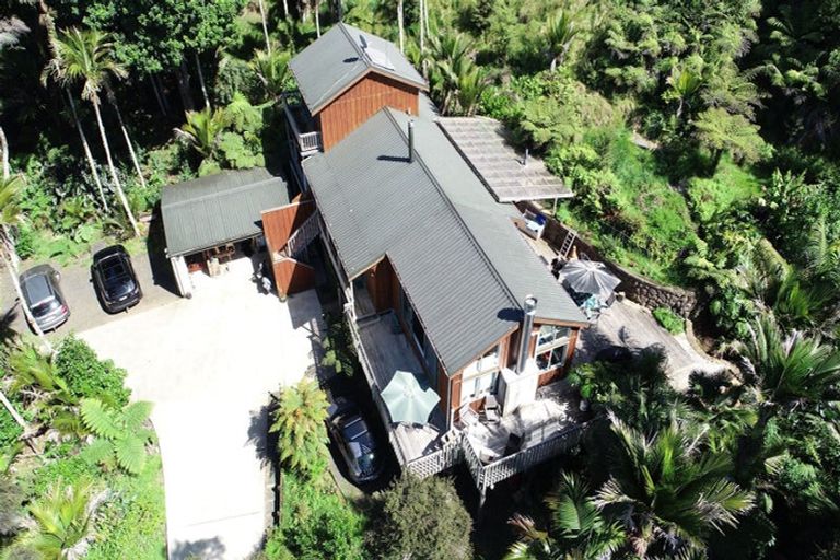 Photo of property in 41 Tarapatiki Drive, Whitianga, 3510