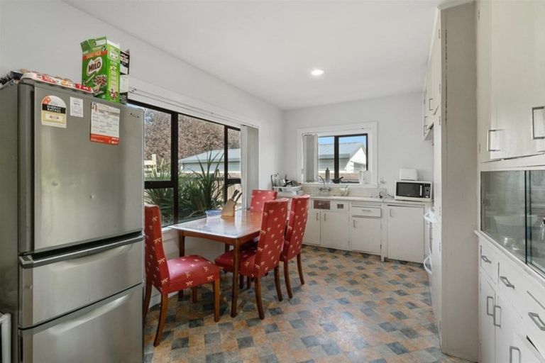 Photo of property in 16 Kerrs Road, Linwood, Christchurch, 8062