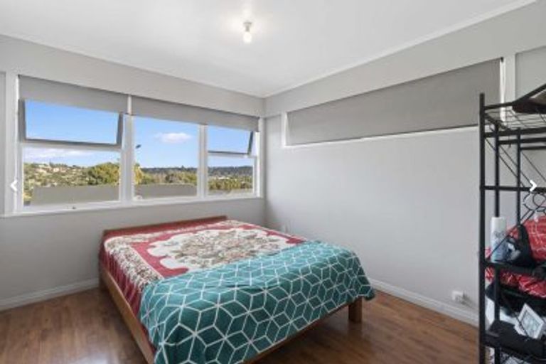 Photo of property in 106a Woodglen Road, Glen Eden, Auckland, 0602