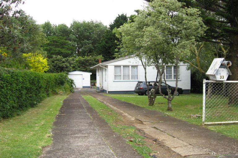 Photo of property in 33 Sullivan Avenue, Mangere Bridge, Auckland, 2022