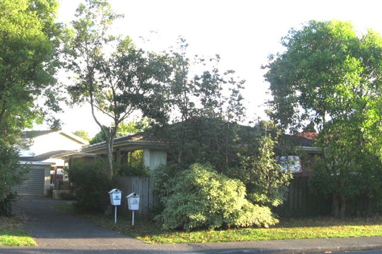 Photo of property in 1/80 Moore Street, Hillcrest, Auckland, 0627