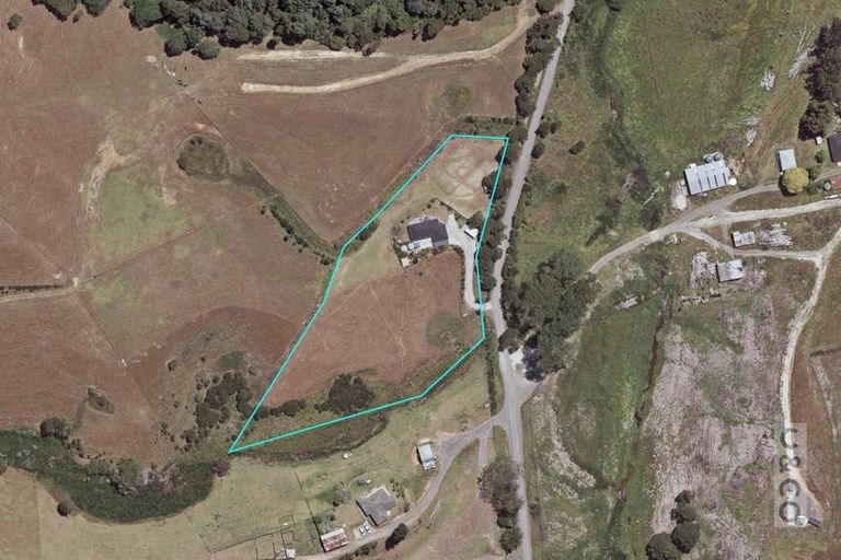 Photo of property in 188 Mcpike Road, Waimauku, 0883