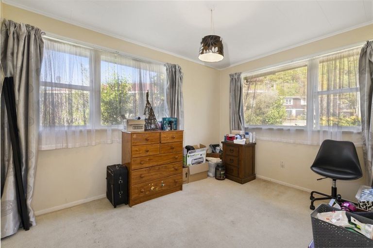 Photo of property in 2 Hawk Place, Selwyn Heights, Rotorua, 3015