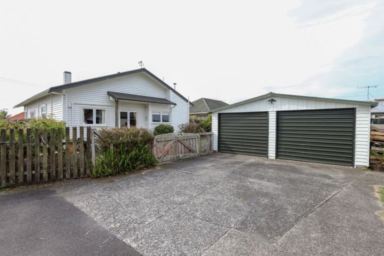 Photo of property in 13 Garnett Avenue, Forest Lake, Hamilton, 3200