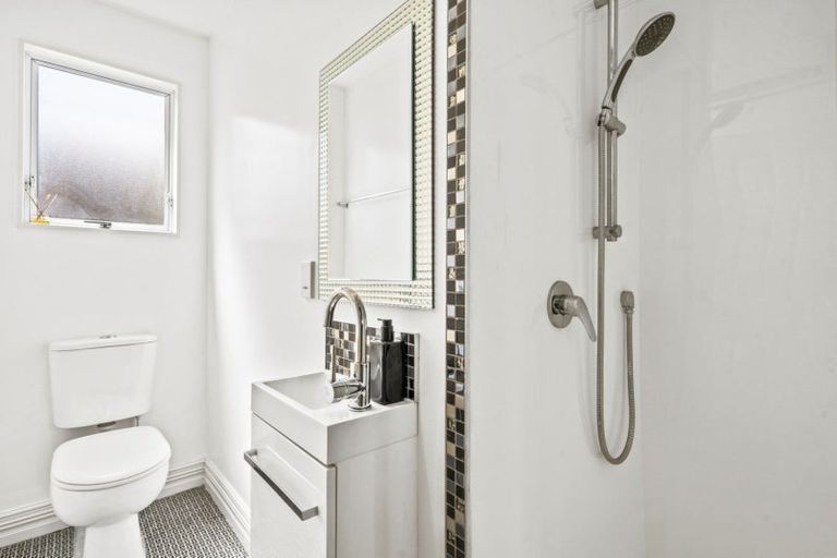 Photo of property in 1/38 Kings Crescent, Hutt Central, Lower Hutt, 5010