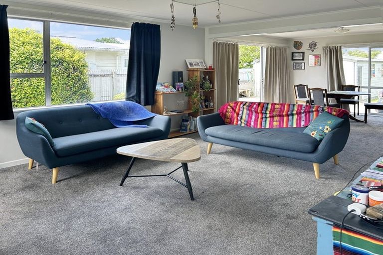 Photo of property in 13 Augustus Street, Carterton, 5713