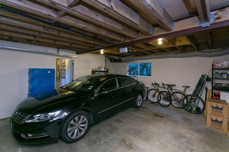 Photo of property in 55c Bolton Street, Kelburn, Wellington, 6012