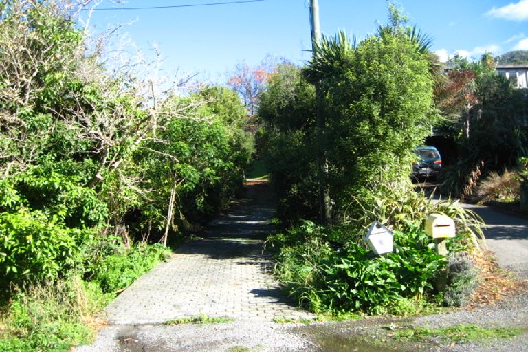 Photo of property in 18 Merlincote Crescent, Governors Bay, Lyttelton, 8971