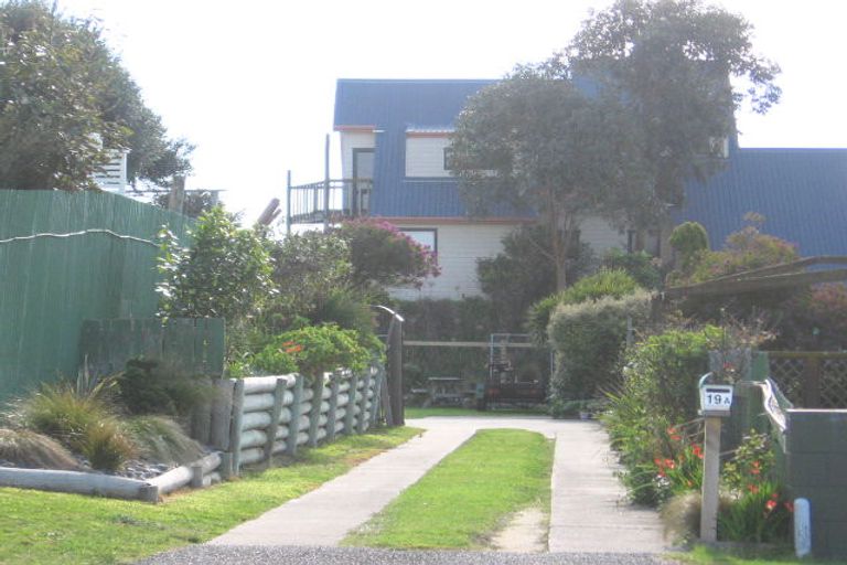 Photo of property in 19a Robbie Street, Foxton Beach, Foxton, 4815