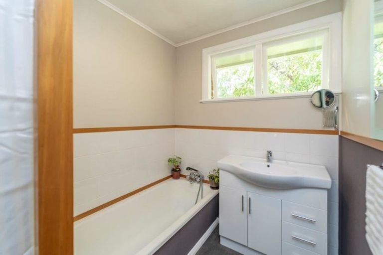 Photo of property in 18 Titoki Street, Lansdowne, Masterton, 5810