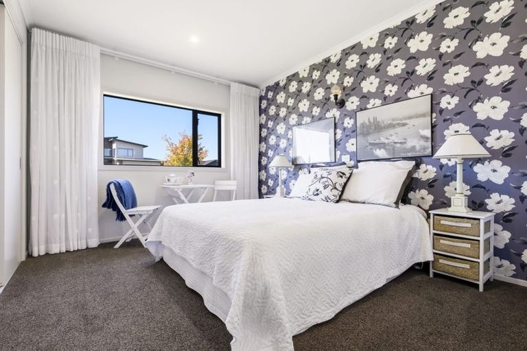 Photo of property in 6 Tuhua Close, Wharewaka, Taupo, 3330