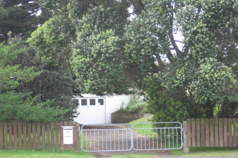 Photo of property in 5 Oceanbeach Road, Mount Maunganui, 3116