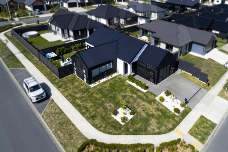 Photo of property in 20 Salisbury Crescent, Wallaceville, Upper Hutt, 5018