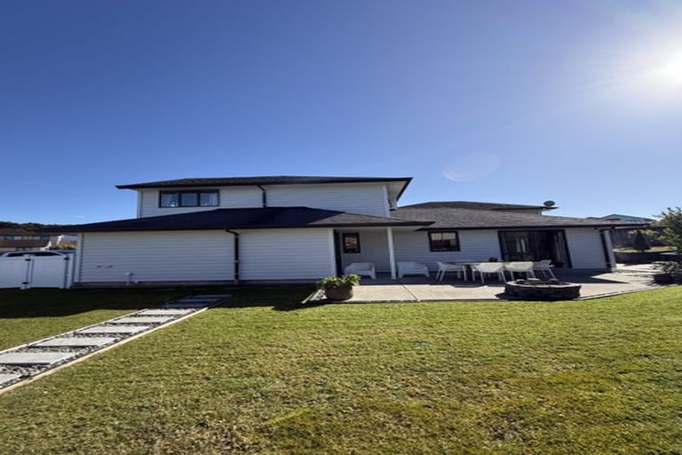 Photo of property in 6 Maylee Crescent, Gulf Harbour, Whangaparaoa, 0930
