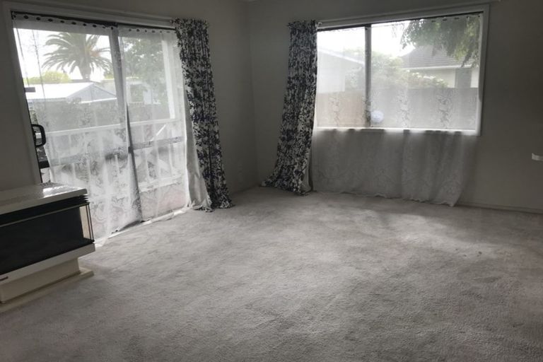 Photo of property in 1/63b Colwill Road, Massey, Auckland, 0614