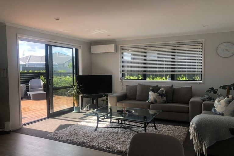 Photo of property in 5 Raynor Crescent, Pyes Pa, Tauranga, 3112