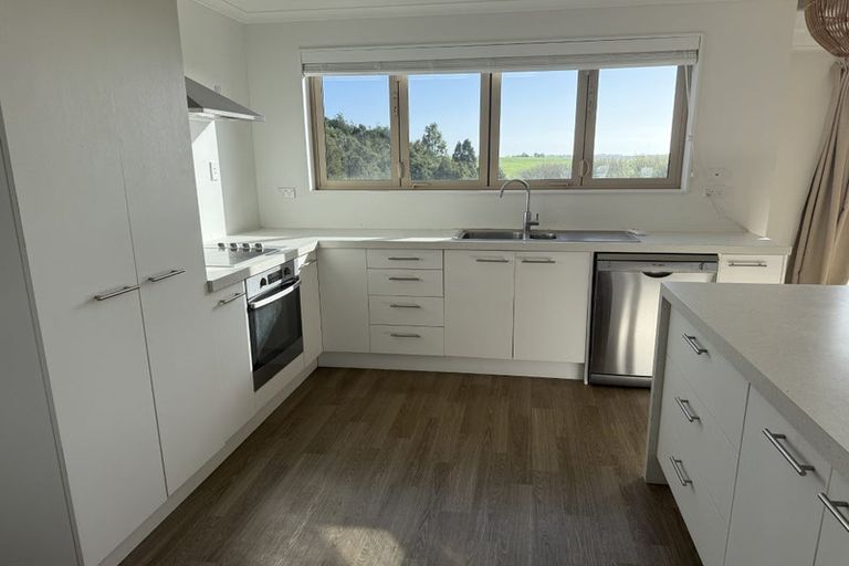 Photo of property in 65b Lake Road, Te Arai, Wellsford, 0975