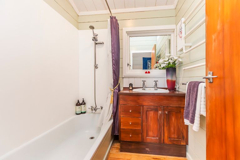 Photo of property in 75 Heke Street, Ngaio, Wellington, 6035