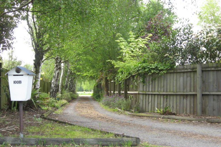 Photo of property in 100b Main Road North, Woodend, 7610