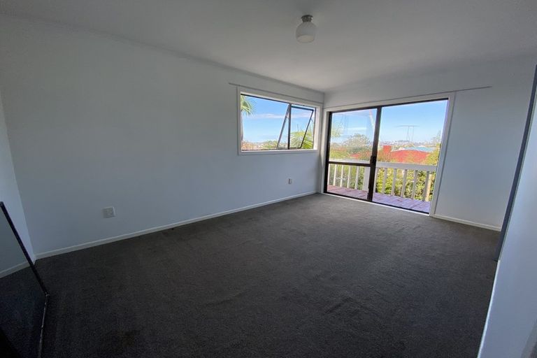 Photo of property in 54 Potter Avenue, Northcote, Auckland, 0627