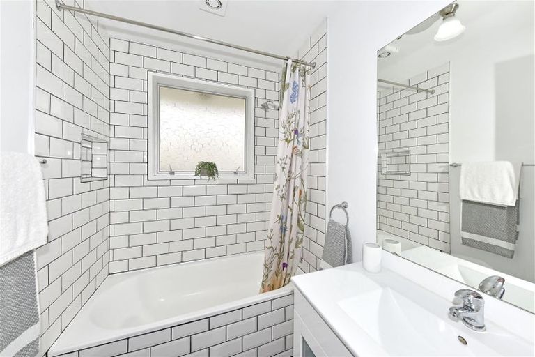 Photo of property in 64 Wildberry Street, Woolston, Christchurch, 8023