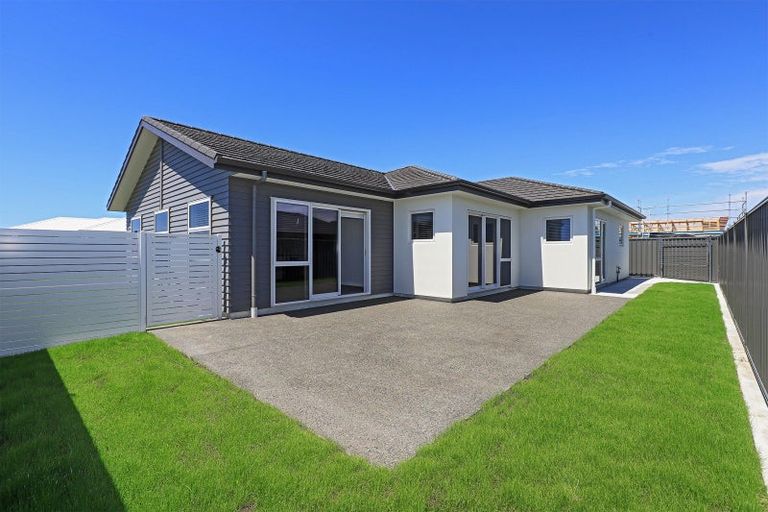 Photo of property in 27 Wai Whatu Street, Meeanee, Napier, 4110