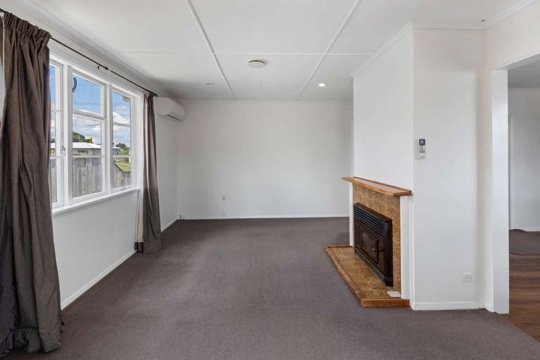 Photo of property in 19 Taylor Avenue, Feilding, 4702