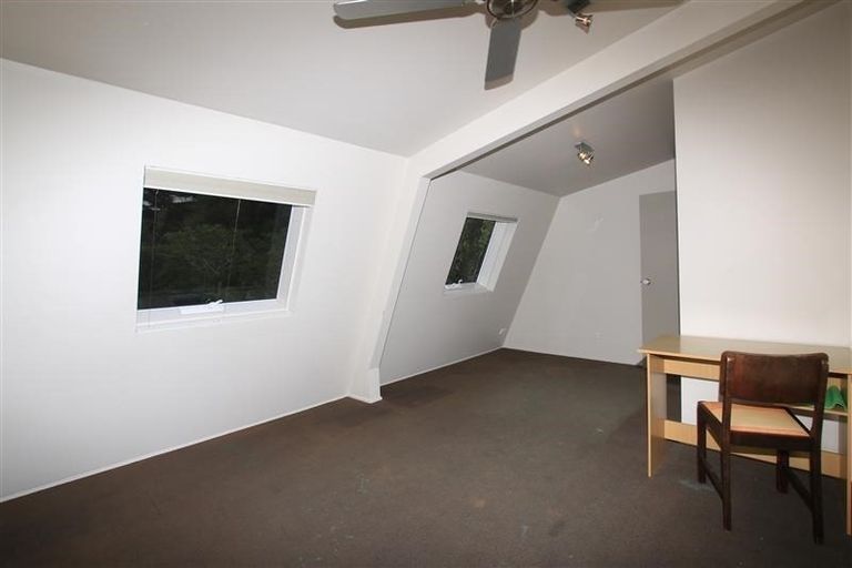 Photo of property in 55 Pemberton Avenue, Bayview, Auckland, 0629