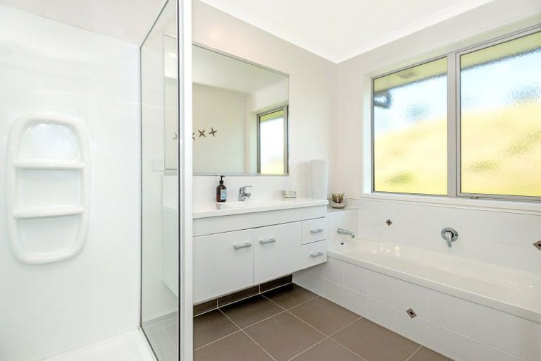 Photo of property in 151 Wheatstone Road, Wainui, Gisborne, 4073