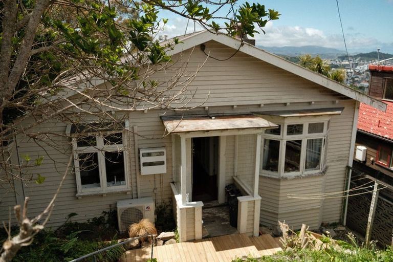 Photo of property in 19 Hadfield Terrace, Kelburn, Wellington, 6012