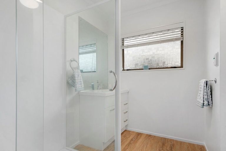 Photo of property in 60 Dickson Road, Papamoa Beach, Papamoa, 3118