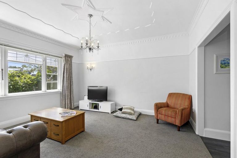 Photo of property in 30 Beaumont Avenue, Alicetown, Lower Hutt, 5010