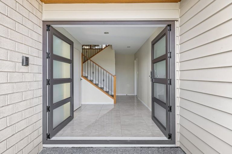 Photo of property in 81 Totara Views Drive, Silverdale, 0932