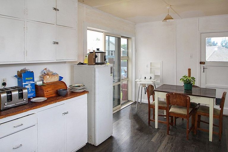 Photo of property in 15 Blyth Street, Holmes Hill, Oamaru, 9401