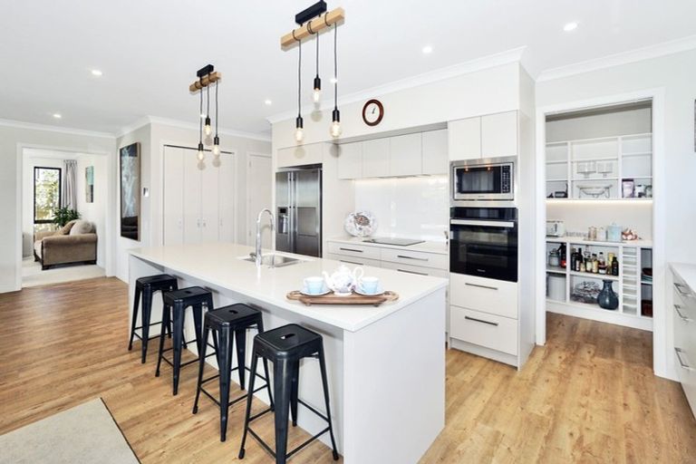 Photo of property in 8 Kiritiana Close, Pyes Pa, Tauranga, 3112