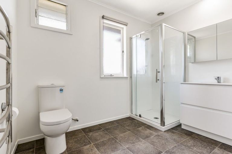 Photo of property in 94 Shakespeare Street, Leamington, Cambridge, 3432