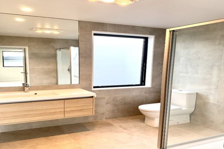 Photo of property in 32 Pamu Road, Whenuapai, Auckland, 0618